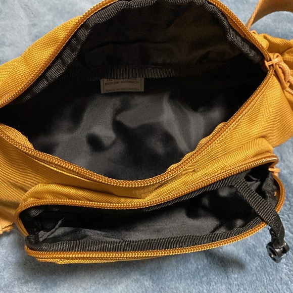 adidas Crossbody - Picture 4 of 5